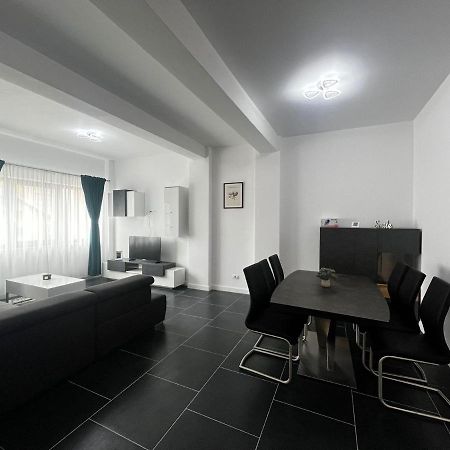 Marvellous Aparthotel With Master Apartments Suceava Dış mekan fotoğraf