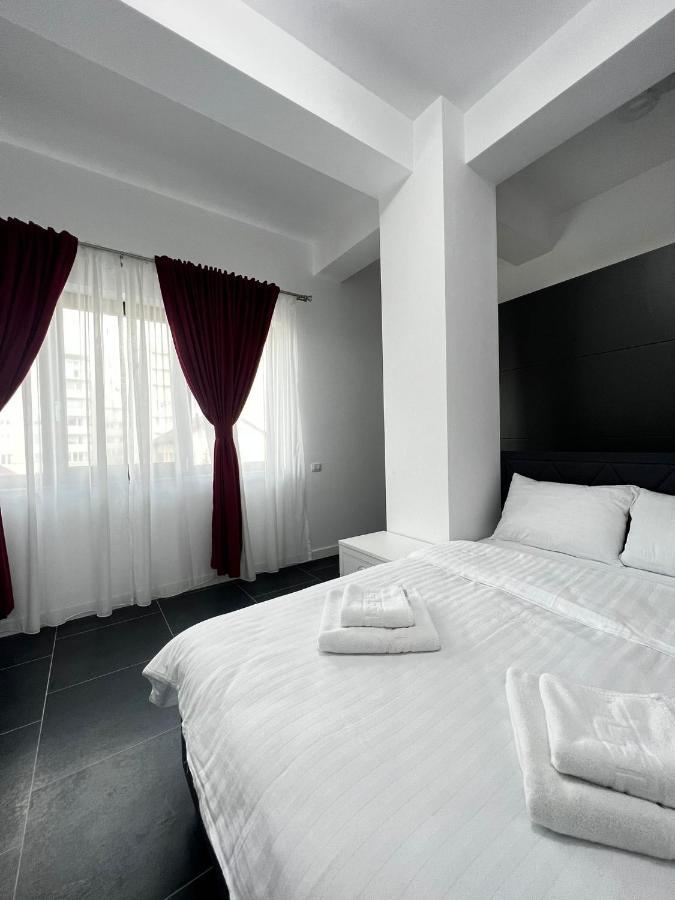 Marvellous Aparthotel With Master Apartments Suceava Dış mekan fotoğraf