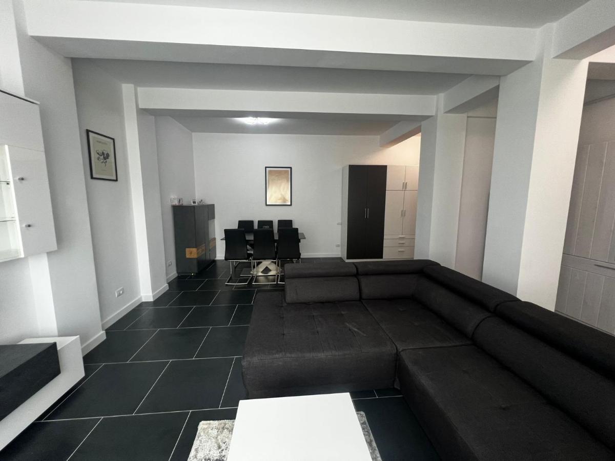 Marvellous Aparthotel With Master Apartments Suceava Dış mekan fotoğraf