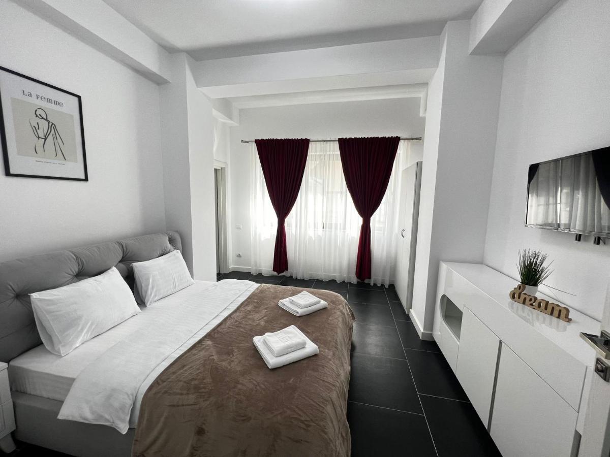 Marvellous Aparthotel With Master Apartments Suceava Dış mekan fotoğraf