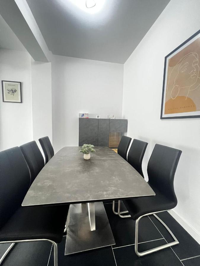 Marvellous Aparthotel With Master Apartments Suceava Dış mekan fotoğraf