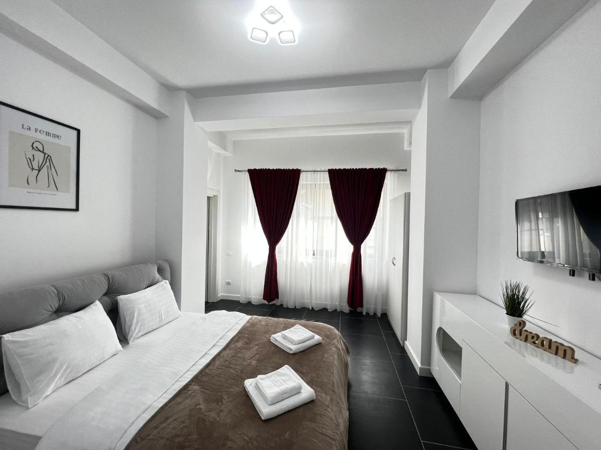 Marvellous Aparthotel With Master Apartments Suceava Dış mekan fotoğraf
