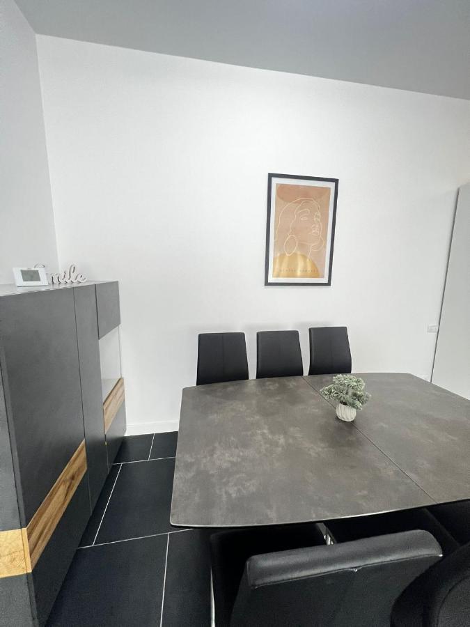 Marvellous Aparthotel With Master Apartments Suceava Dış mekan fotoğraf
