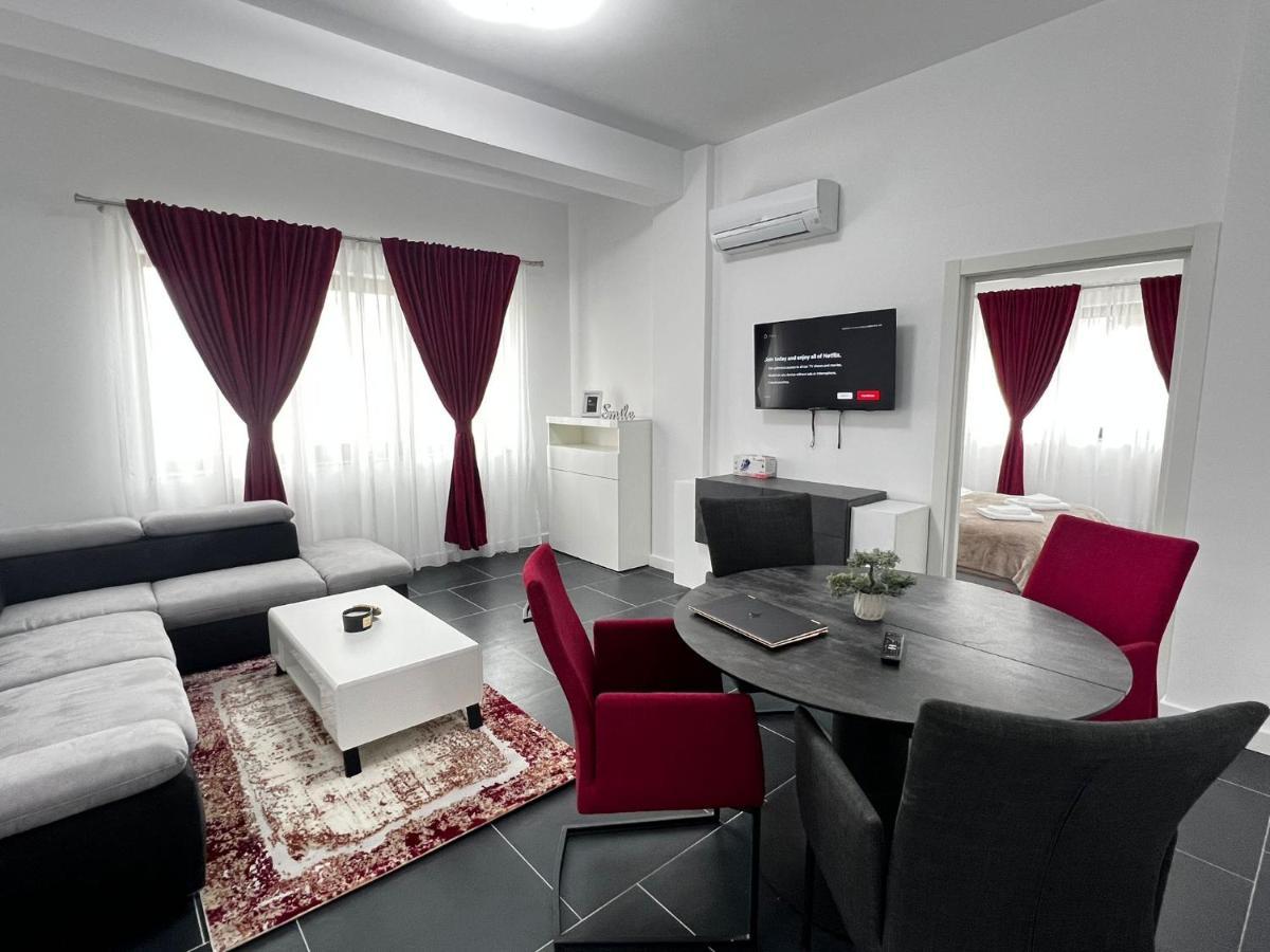 Marvellous Aparthotel With Master Apartments Suceava Dış mekan fotoğraf