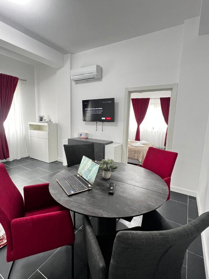 Marvellous Aparthotel With Master Apartments Suceava Dış mekan fotoğraf
