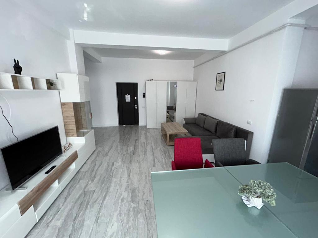 Marvellous Aparthotel With Master Apartments Suceava Dış mekan fotoğraf